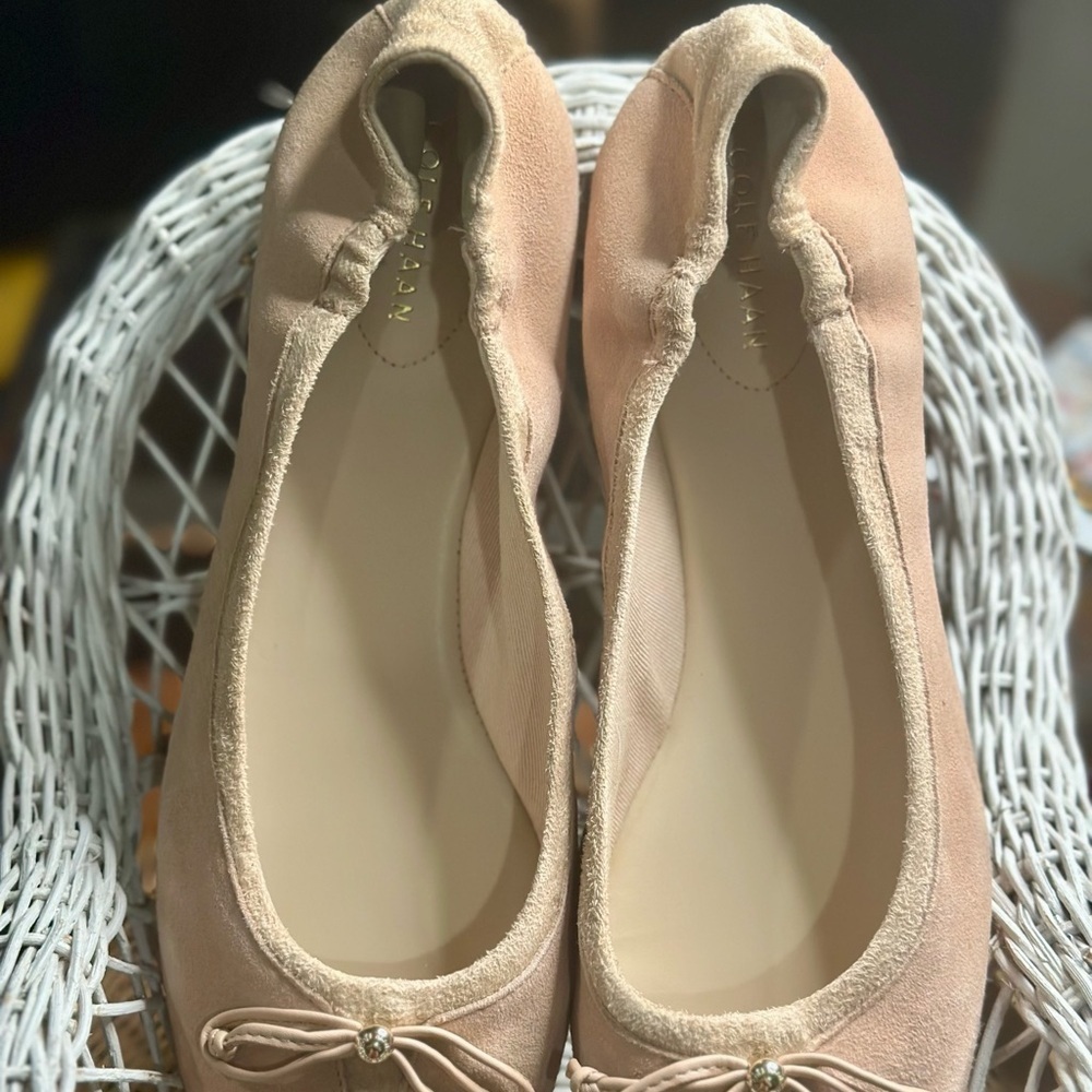 Cole Haan Keira Classic Ballet Slip On Bow Detail Blush Nude Suede Flats - Picture 9 of 10